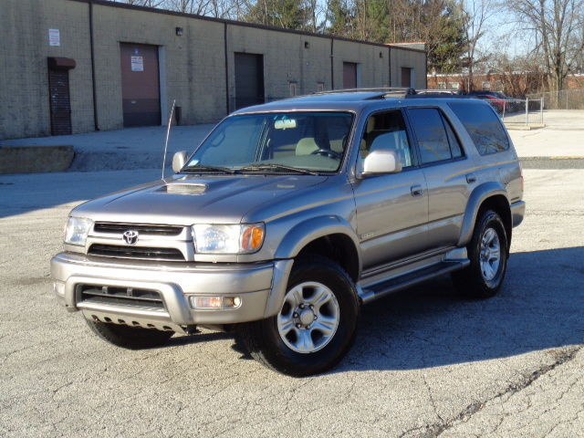 Toyota : 4Runner 4dr SR5 3.4L 2002 toyota 4 runner sr 5 sport edition 4 wd tow package rust free serviced clean