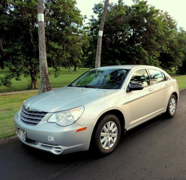 2010 Chrysler Sebring Touring-Excellent Condition