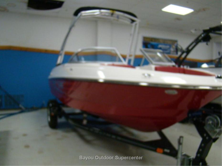 2015 Bayliner 195 BR Flight (Red/White)