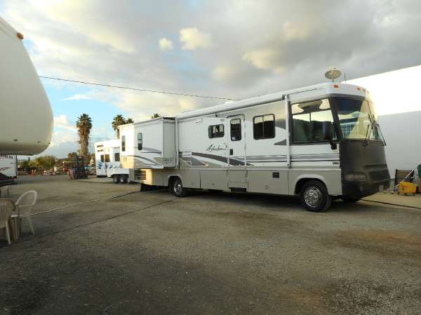 2016 Winnebago VISTA 30T