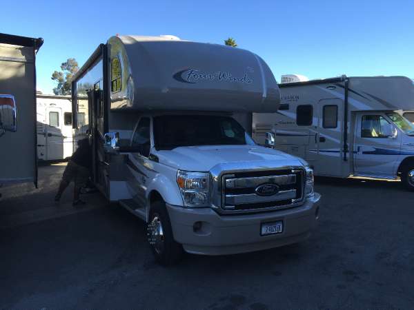 2014 Thor Motor Coach Four Winds Intl. 33SW
