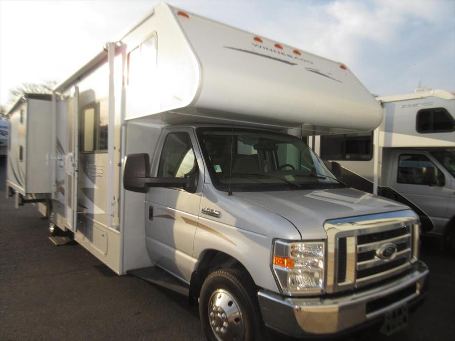 2011 Winnebago Sightseer 33C