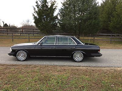 Mercedes-Benz : 300-Series Turbodiesel 300 d 169 k miles well maintained garaged excellent condition must see