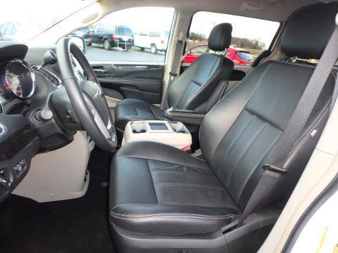 2015 CHRYSLER TOWN & COUNTRY 4 DOOR PASSENGER VAN