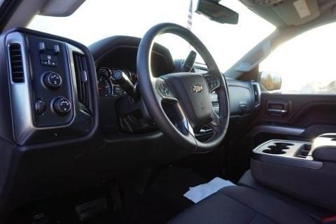 2015 CHEVROLET SILVERADO 2500HD 4 DOOR CREW CAB TRUCK, 3