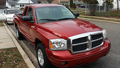 Dodge : Dakota SLT Club Cab 2WD 2007 dodge dakota slt r t showroom condition super low milage 49 068