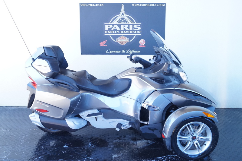 2011 Can-Am Spyder RT Audio & Convenience SE5