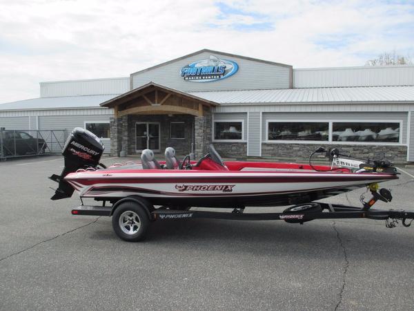 2015 Phoenix Bass Boats 618 Pro