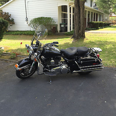 Harley-Davidson : Touring 2011 harley davidson road king police edition