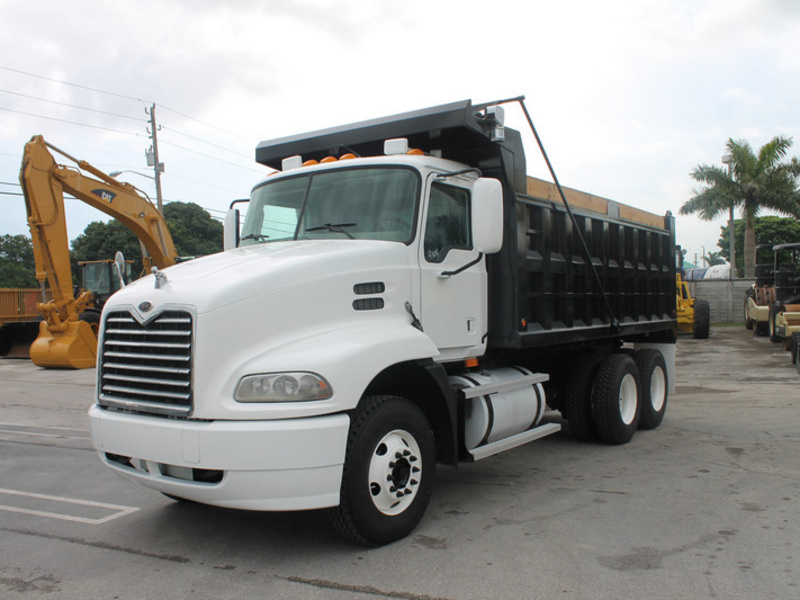 2007 Mack Cxp600