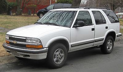 Chevrolet : Blazer 1997 white chevy blazer