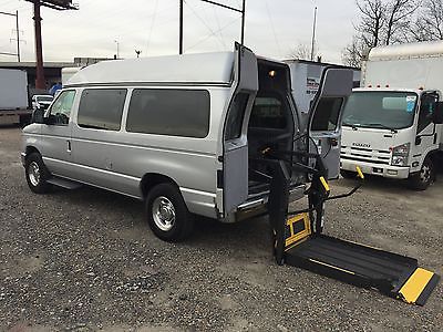 Ford : E-Series Van XLT 12 ford e 250 handicap van wheel chair lift braun lift rear entry conversion van