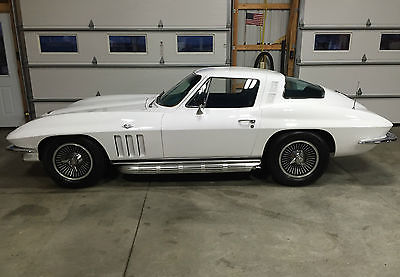 Chevrolet : Corvette coupe 1965 corvette coupe matching numbers 327 350 hp 4 spd ermine white