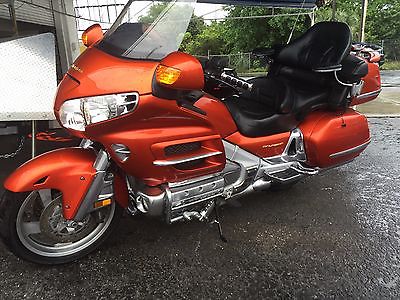 Honda : Gold Wing 2003 honda goldwing gl 1800 low miles very nice condition priced to sell l k