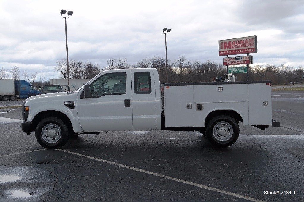 2010 Ford Utility Truck