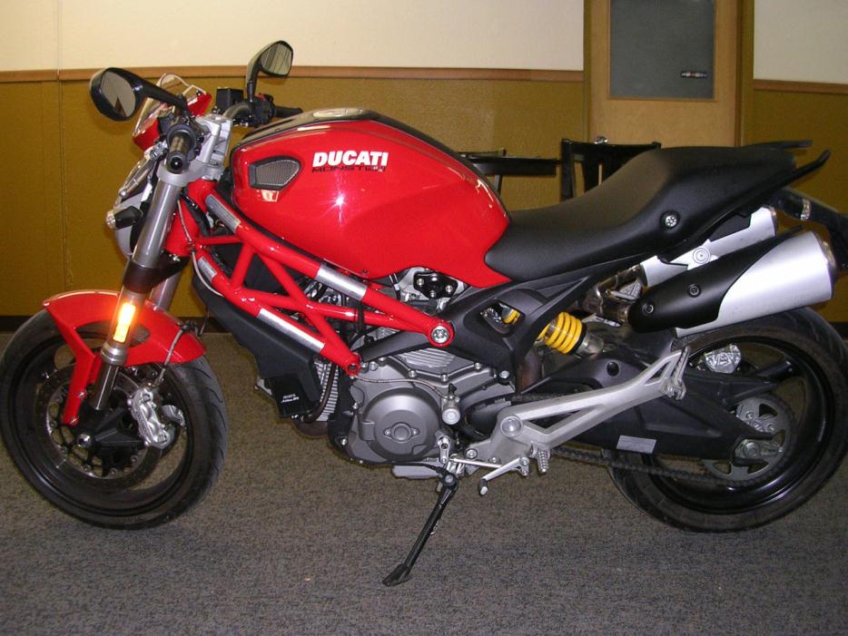 2014 Ducati Monster 696