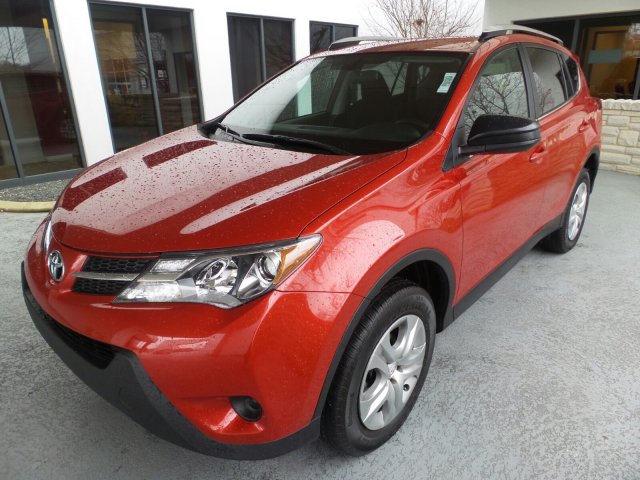 Toyota : RAV4 LE 2015 suv used regular unleaded i 4 2.5 l 152 6 speed automatic w od fwd red