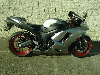 Kawasaki : Ninja 2007 kawasaki ninja zx 600 r in silver um 30645 c s