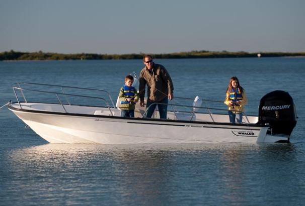 2015 Boston Whaler 170 Montauk