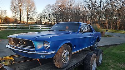 Ford : Mustang 1968 mustang not so good of a paint job 289 2 bbl auto has got a cam in it