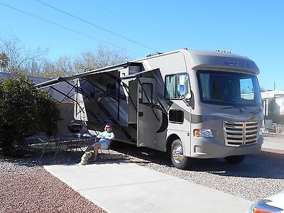 2014 Thor ACE 27.1 RV Class A Motorhome with King Bed and Triton V10