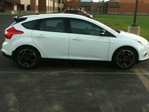 Ford : Focus 2013 ford focus sport auto hatchback white mint like new super clean sync