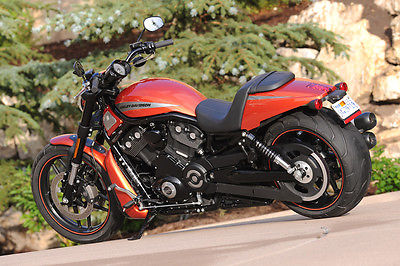 Harley-Davidson : VRSC Harley VRSCDNIGHT