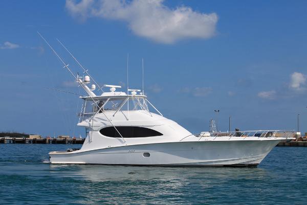 2006 Hatteras C32 Acert