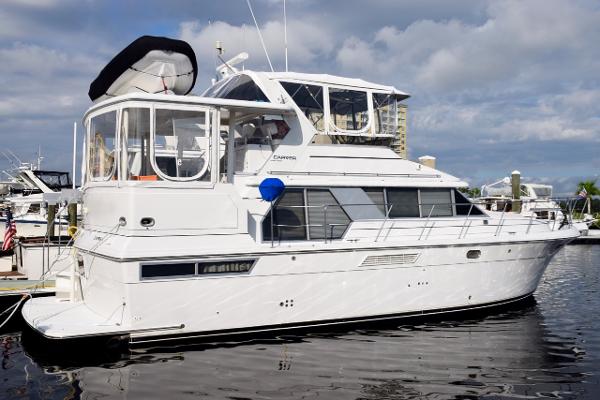 1997 Carver 440 Aft Cabin Motor Yacht