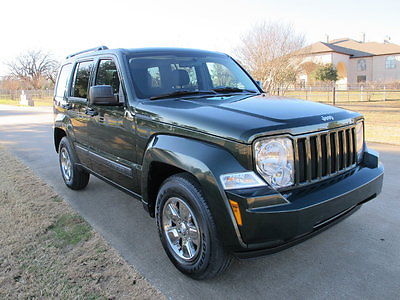 Jeep : Liberty SUV 2011 jeep liberty 4 x 4 automatic low miles fresh tires xm radio blue tooth