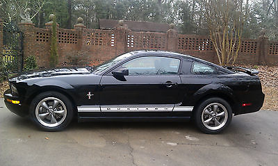 Ford : Mustang PONY PACKAGE 2006 mustang coupe pony package v 6