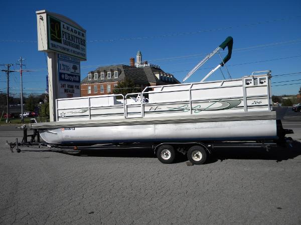 1998 JC PONTOON 266 TRITOON I/O