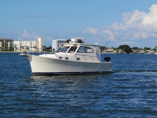 2005 Mainship Pilot II 30