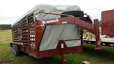 2015 Gooseneck Livestock Trailer 24' x 6'-8