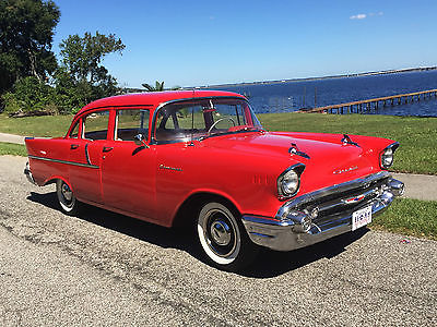Chevrolet : Bel Air/150/210 One-Fifty Beautiful 1957 Chevy with Coca Cola Cooler & Diner Display  (1955 1956 1957)