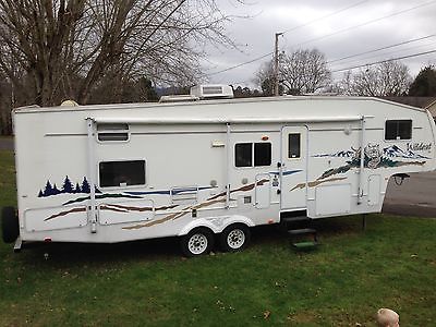 2006 Forest River Wildcat with BUNK HOUSE 5th wheel