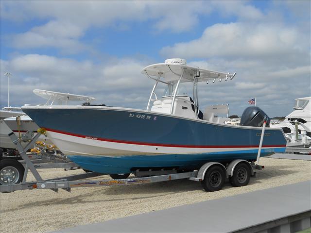 2013 Regulator 24 FS Center Console