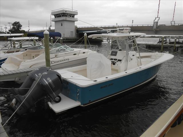 2012 Regulator Sportfishing Boat 28 FS