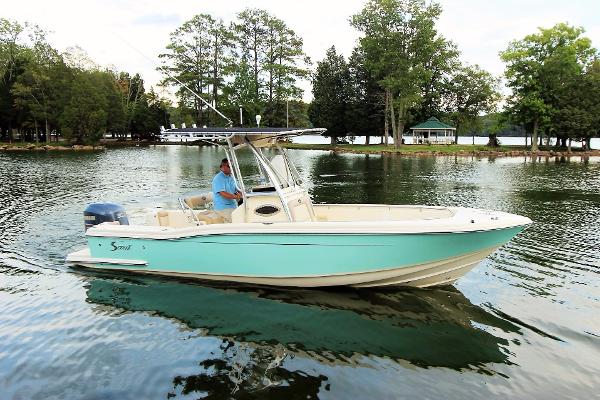 2008 Scout Boats 242 Sportfish