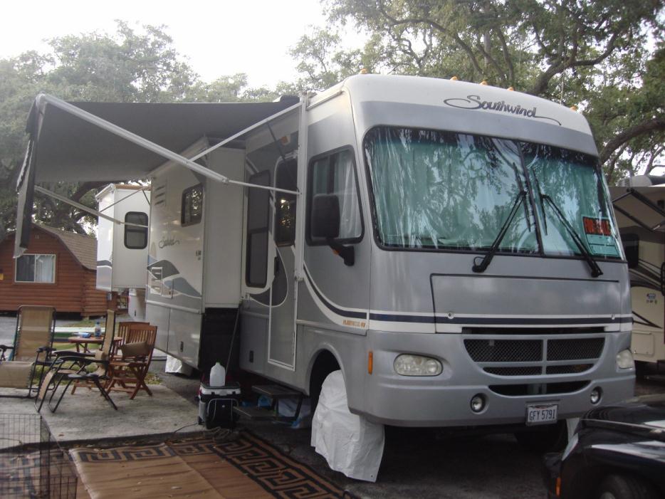 2004 Fleetwood Southwind 37C