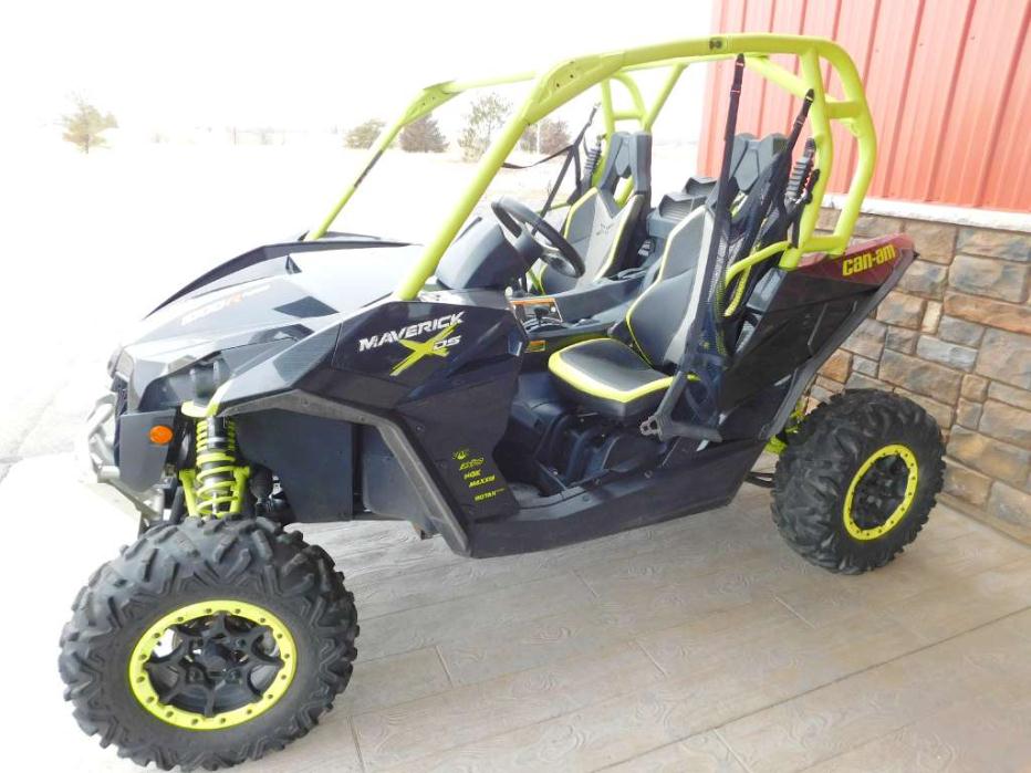 2016 Can-Am Defender DPS™ HD10