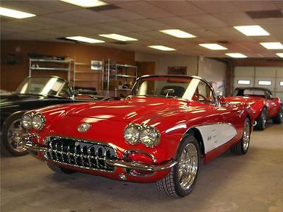 Chevrolet : Corvette Convertible  1959 corvette convertible pristine red with white coves red black interior