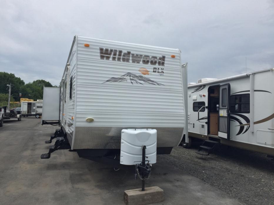 2004 Cedar Creek 30RLSB