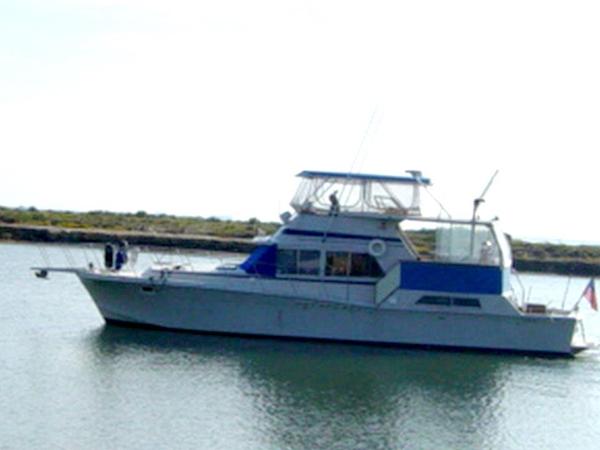 1984 Uniflite 48 Yacht Fisherman