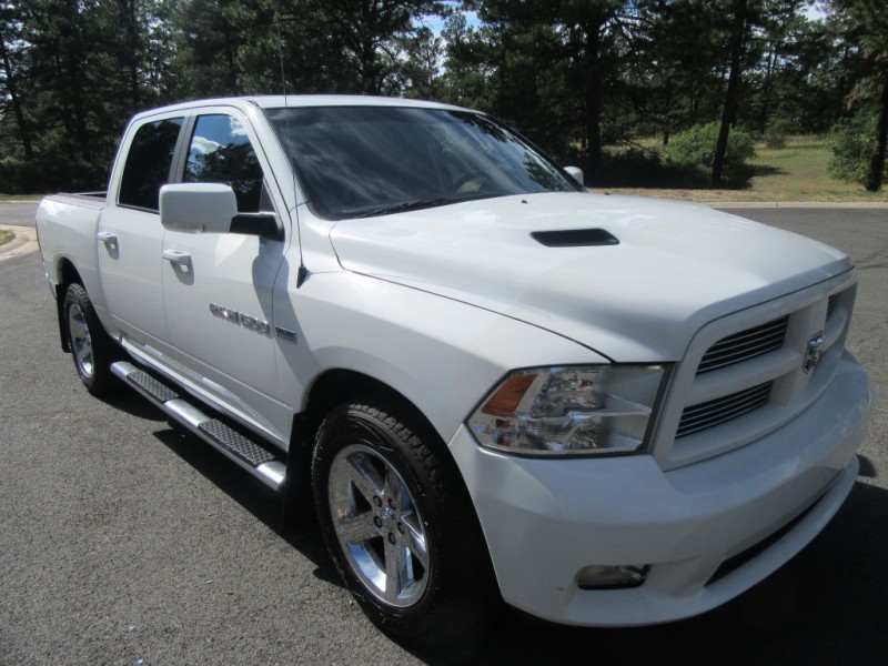 2011 Ram 1500 4WD Crew Cab 140.5 Sport