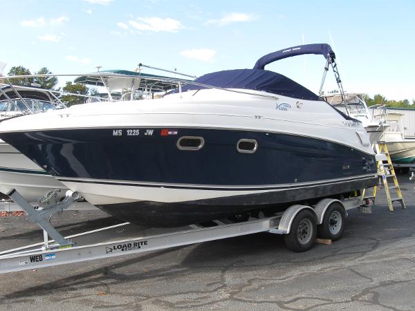 2004 Four Winns 248 Vista