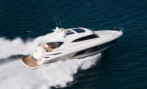 2017 Riviera 6000 Sport Yacht 2017