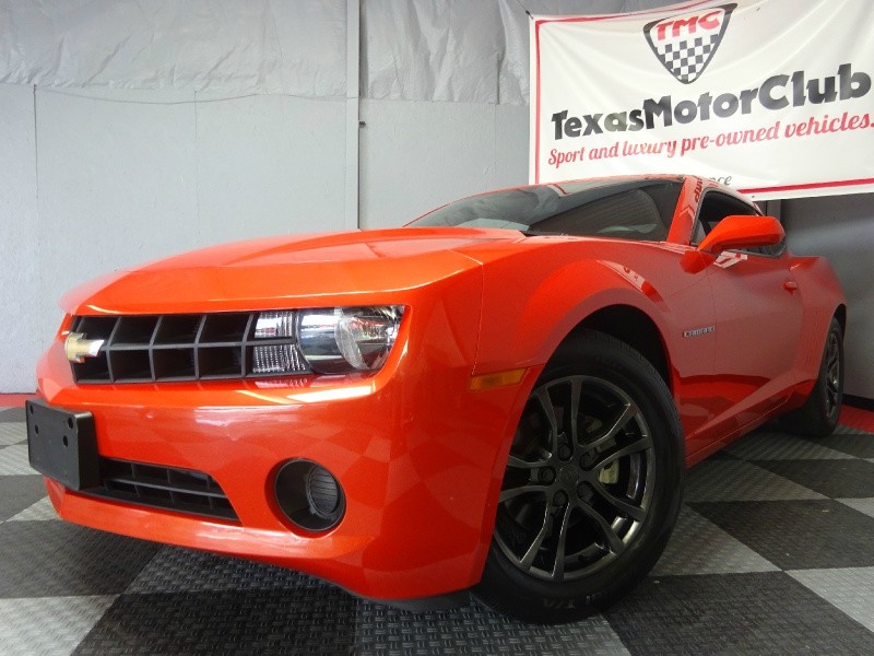 2011 Chevrolet Camaro 2dr Cpe 2LS