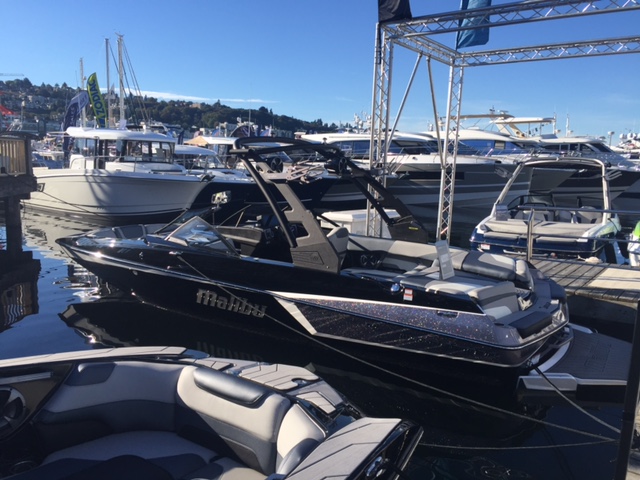 2017 Malibu Boats LLC 22 MXZ