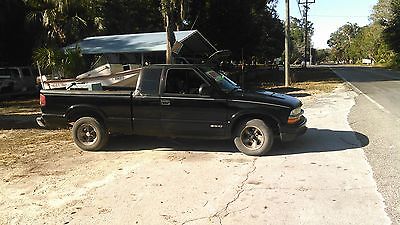 2000 Chevrolet S-10  2000 S10 extended cab